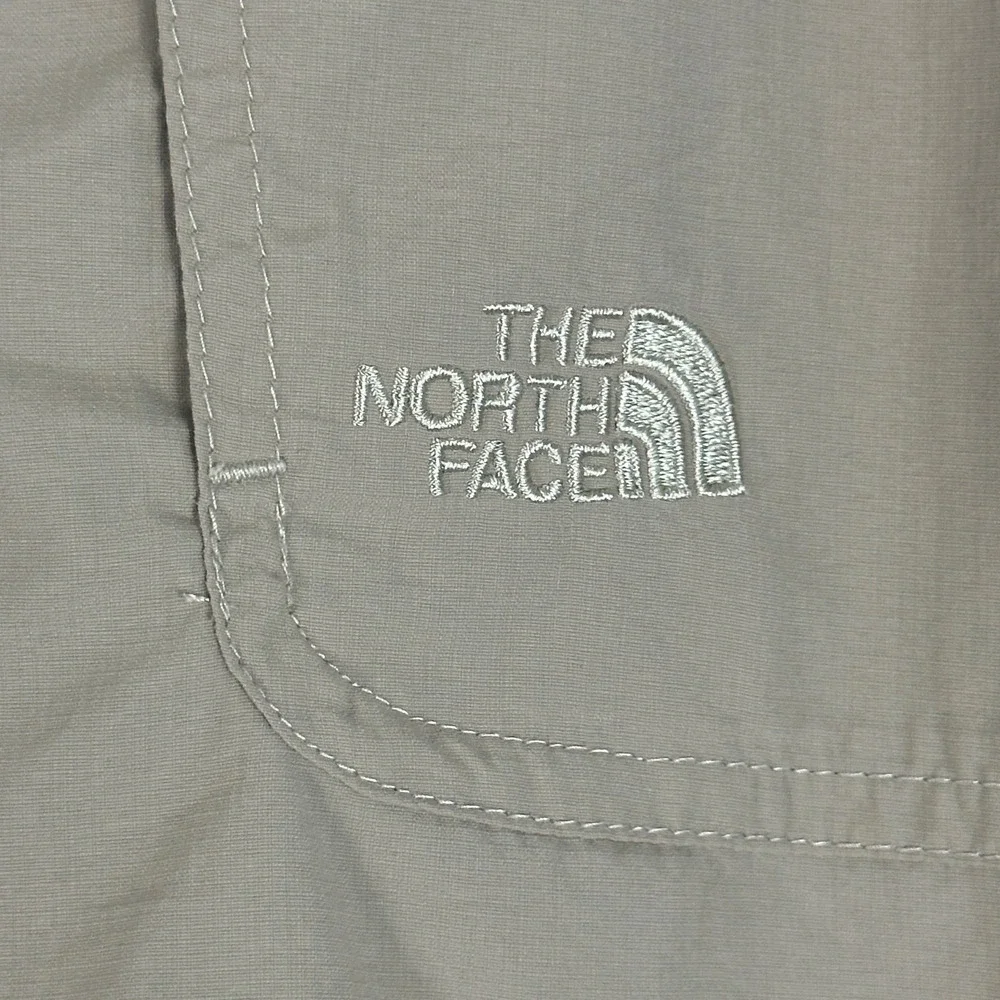 The North Face Nylon Hiking Shorts Khaki Outdoor Gorpcore Granola Size 14